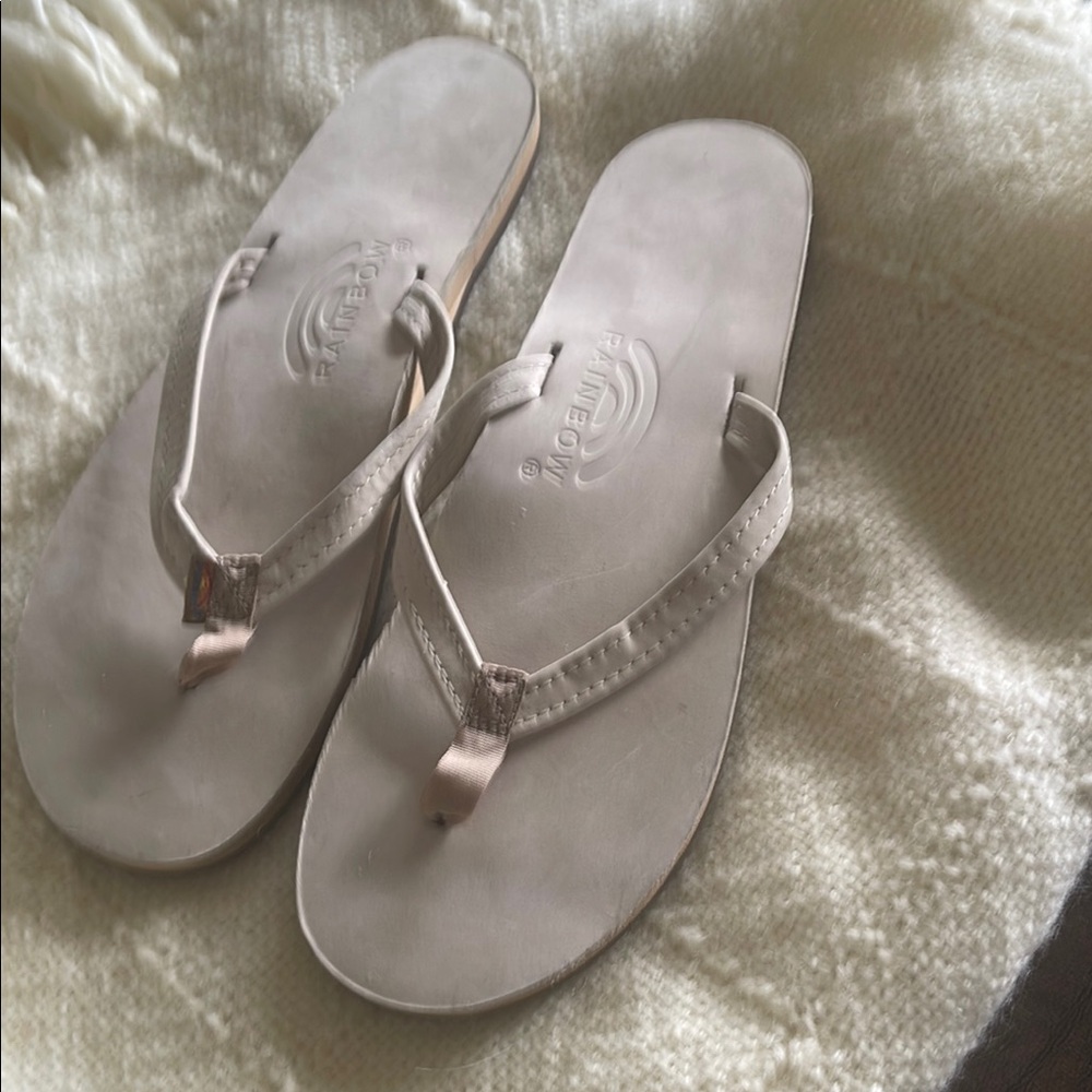 Rainbow Cream Sandals Thong Style